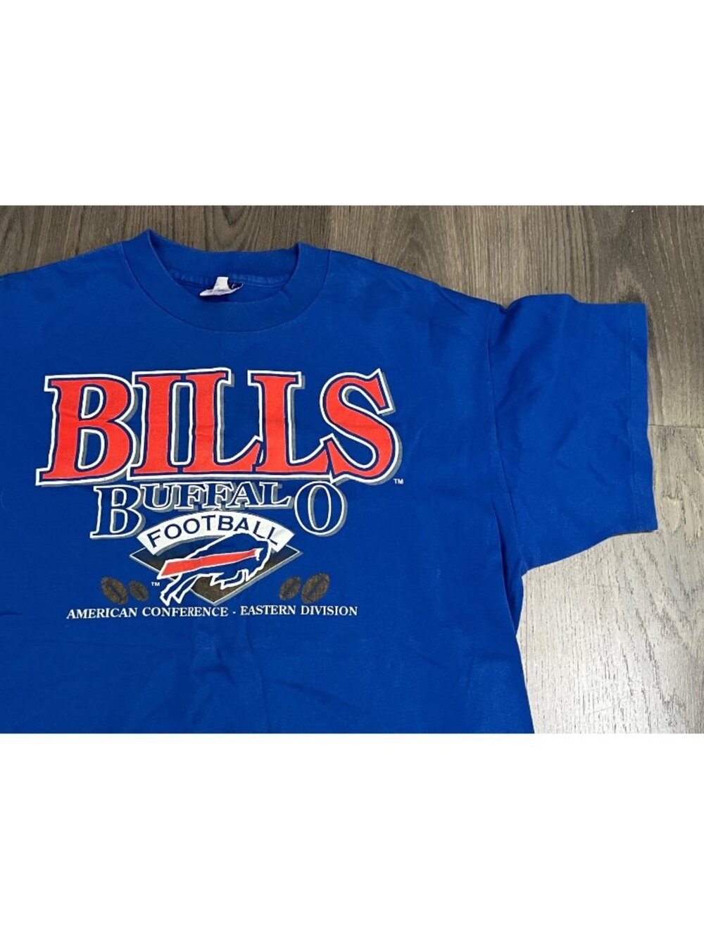 Vintage 90s Buffalo Bills T-Shirt Size Large Single Stitch Blue NFL